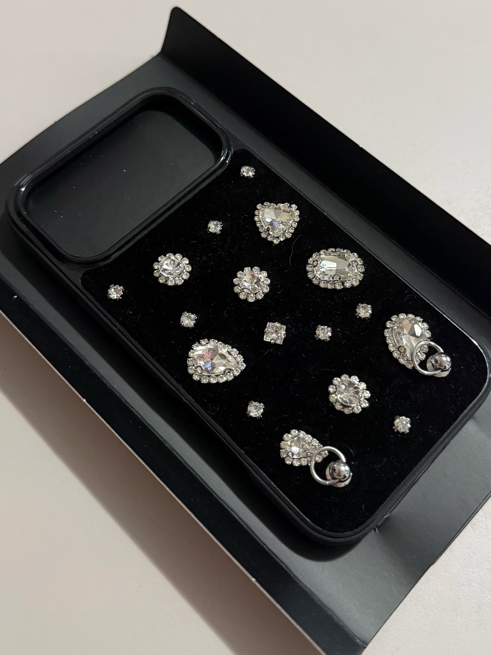 NEW HELLO LUX Black Rhinestone Embellished IPhone 17 ProMax Case
